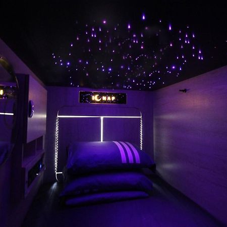 L'etoile de Mer Mong Kok - Capsule Hotel Kowloon  Eksteriør bilde